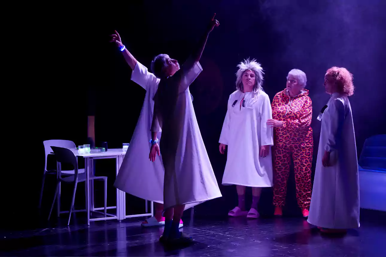 IA DEGENERATION 2099 pièce de théâtre comique