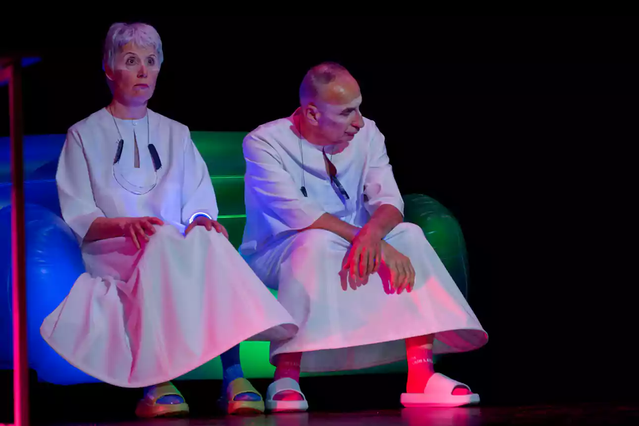 IA DEGENERATION 2099 pièce de théâtre comique