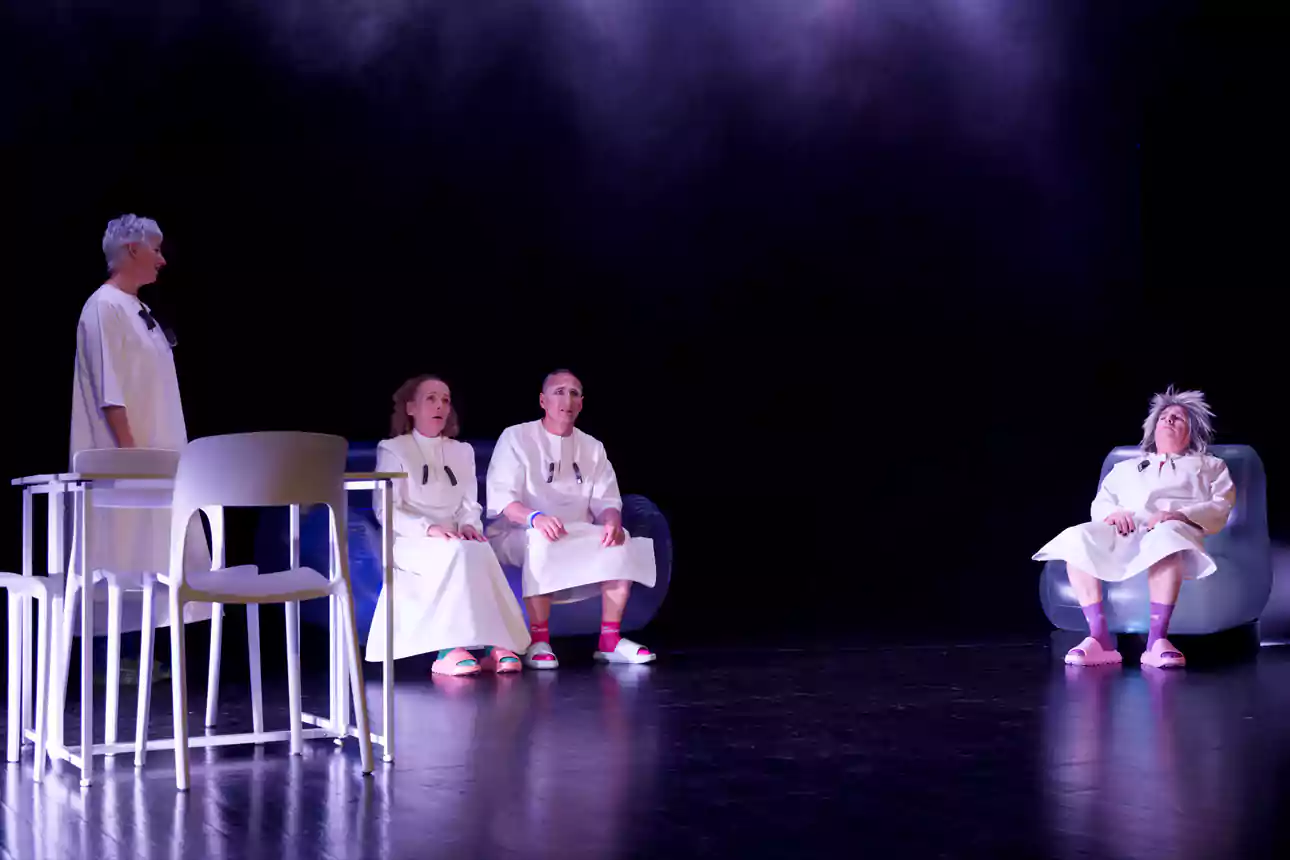 IA DEGENERATION 2099 pièce de théâtre comique