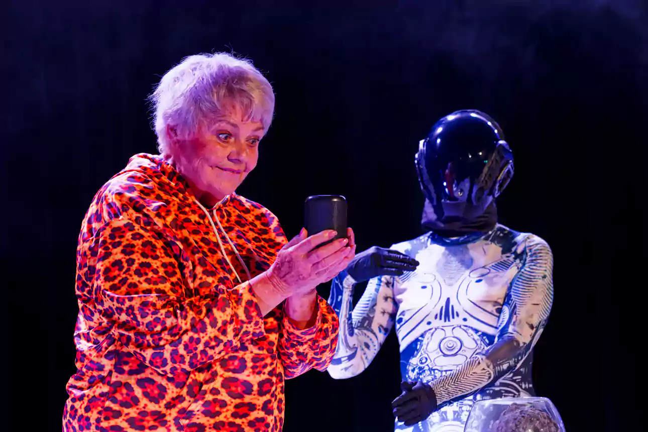 IA DEGENERATION 2099 pièce de théâtre comique